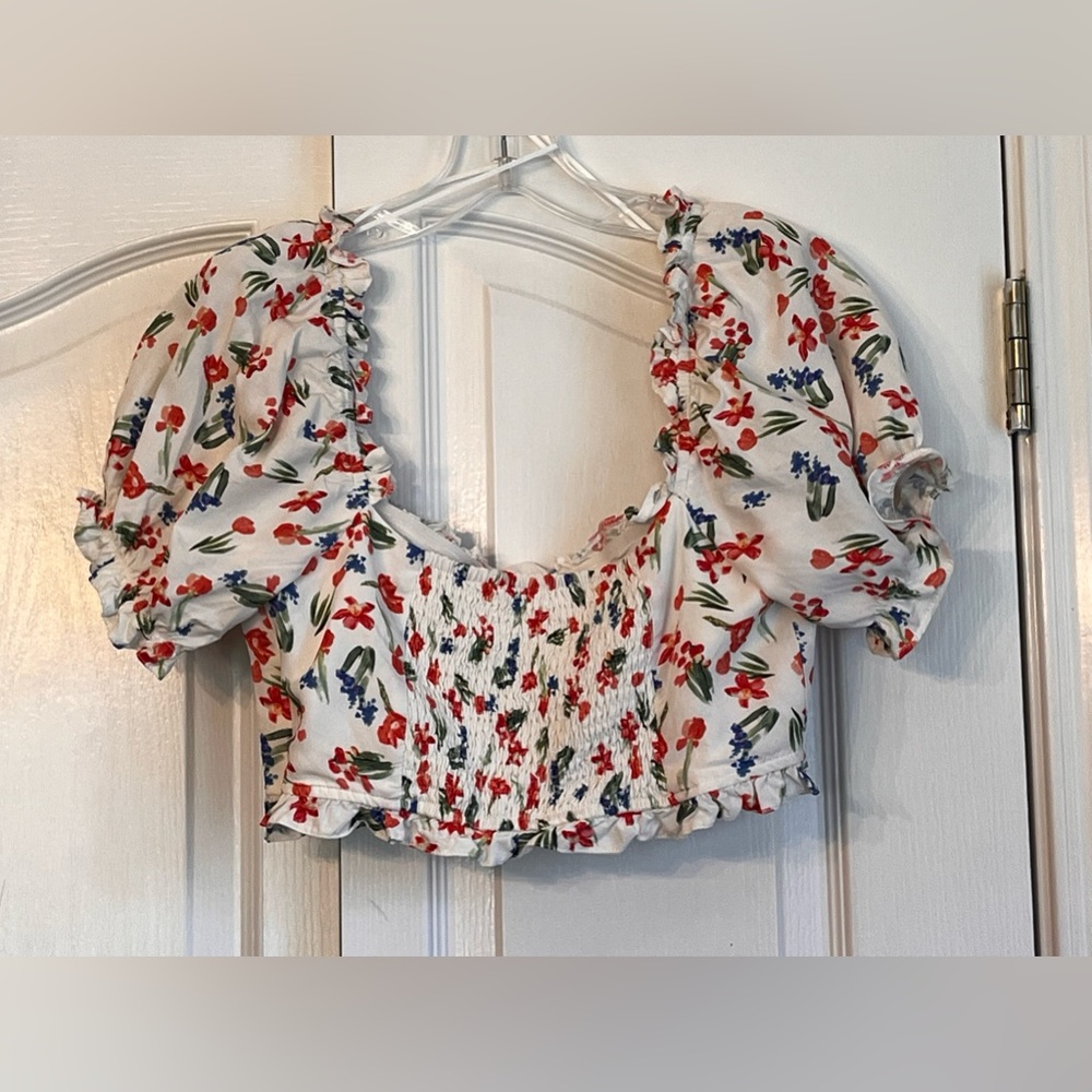 ASTR WOMENS TOP, CROPPED, FLORAL, size small - Picture 3 of 6